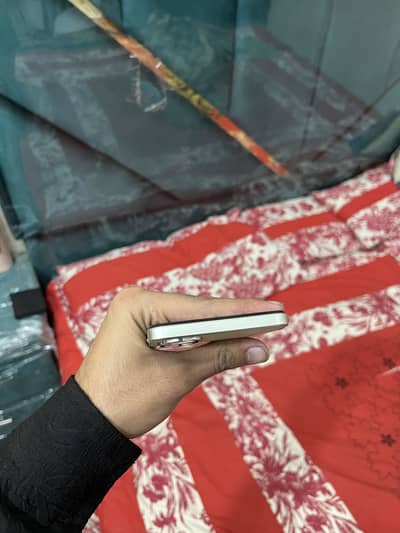 OPPO A18