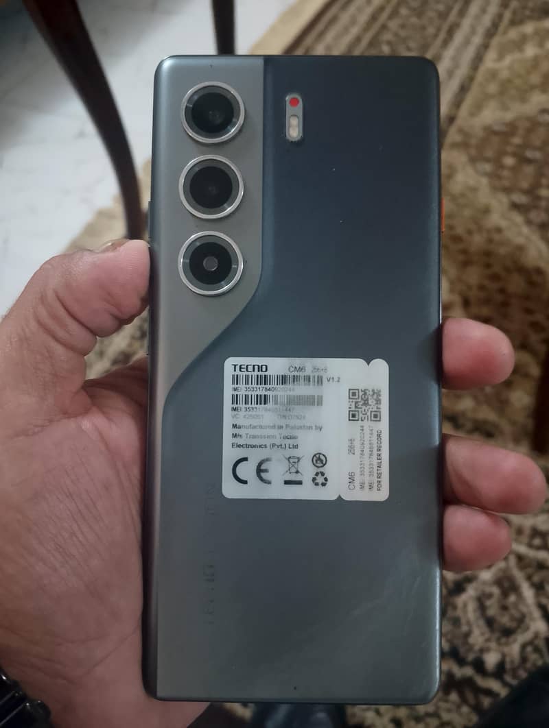 Tecno CAMON 40 Pro 0