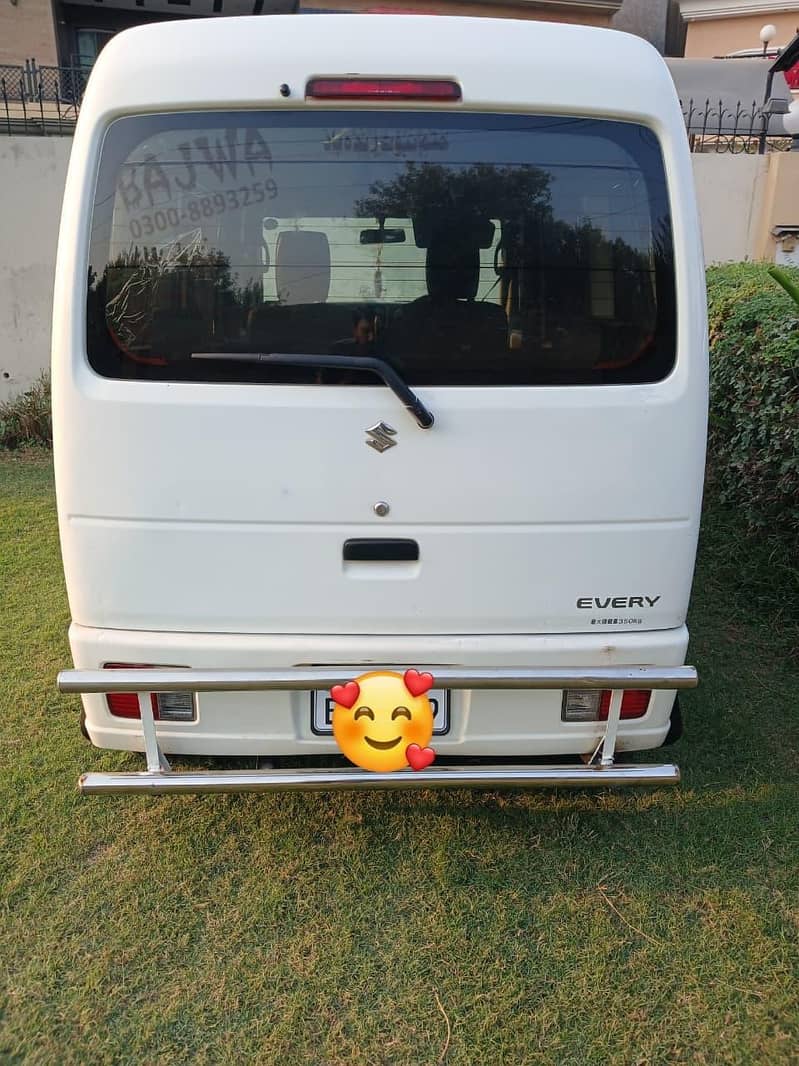 Suzuki Every 2012 1