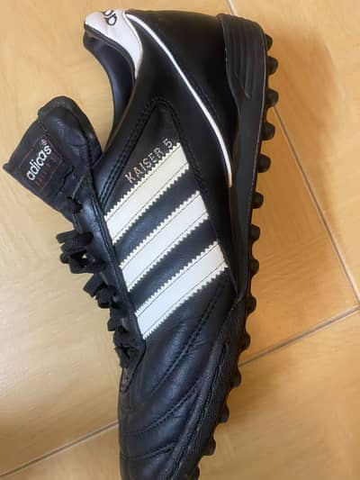 Addidas orignal kaiser 5 size EU 43 with recipt online bought
