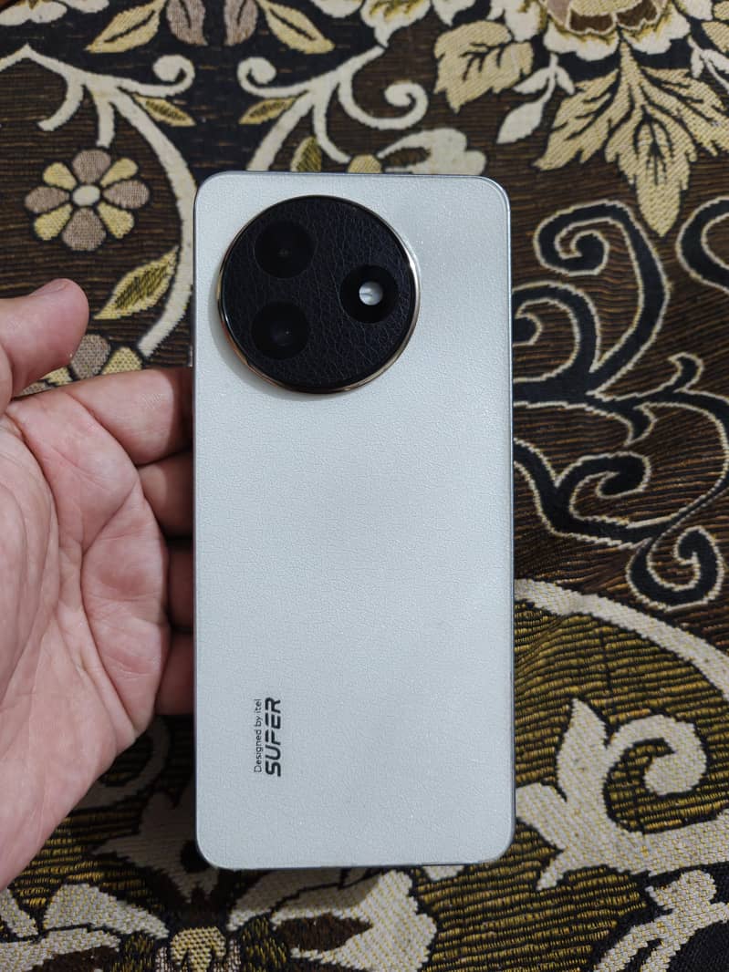 Itel S24 1