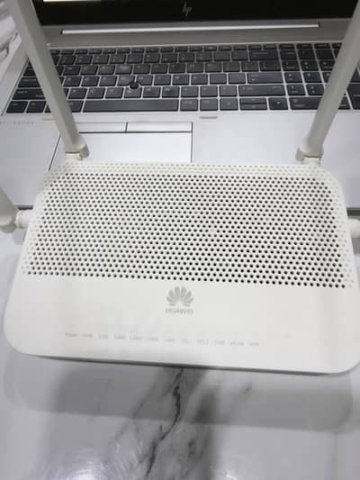 Huawei Dual-Band 5G Fiber Router