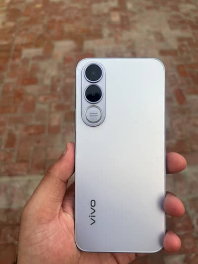 Vivo V70 FE 5G