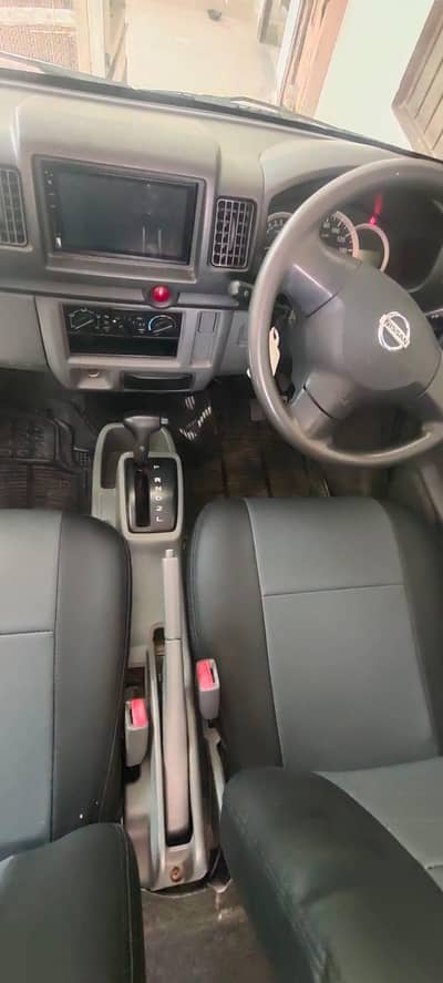 Nissan Clipper 2012