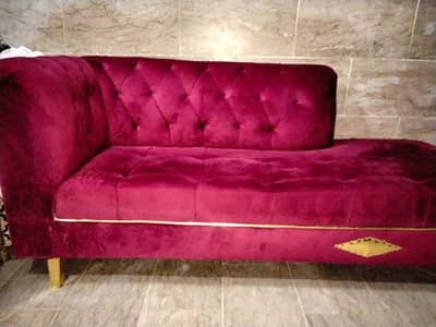 I want to sale my new sofa set condition 10/9