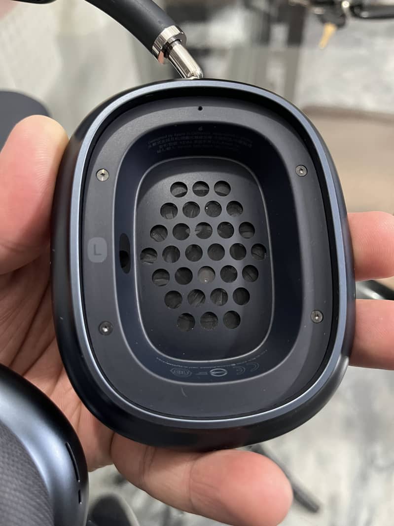 Apple AirPods Max (USB-C Version) 1