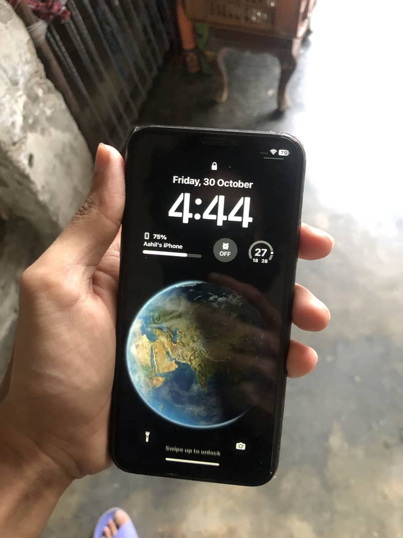 Apple iPhone X 0