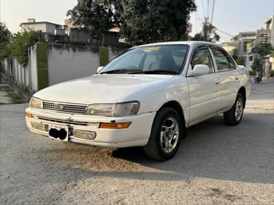 Toyota Corolla XE 2000 Model Good Condition