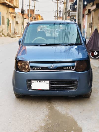Mitsubishi Ek Wagon 07/2013 outclass condition