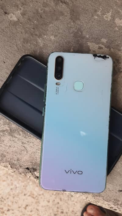 Vivo Y17