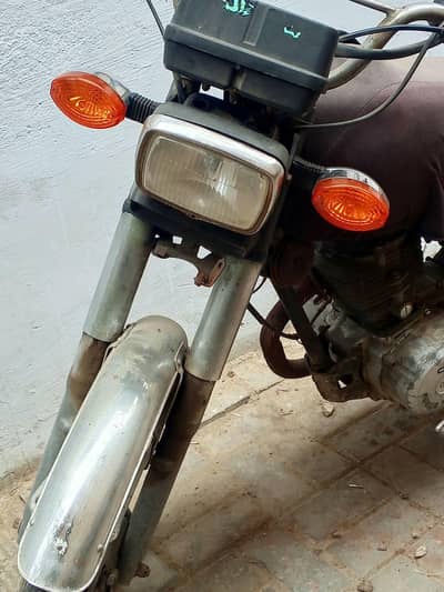SUPER POWER 125 CHEP RATE