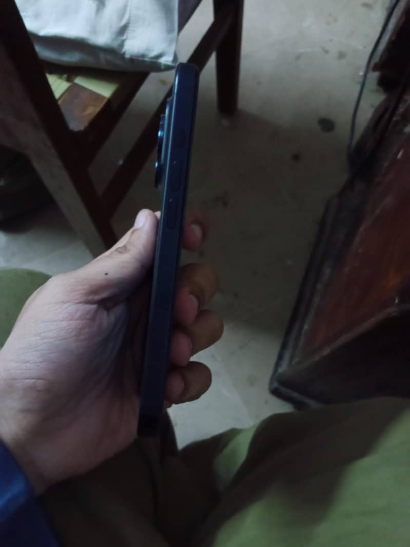 Apple iPhone 15 Pro 6