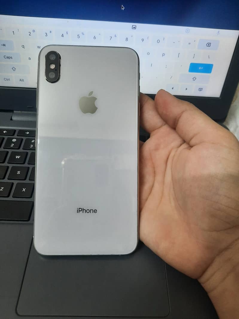 Apple iPhone XS Max 1