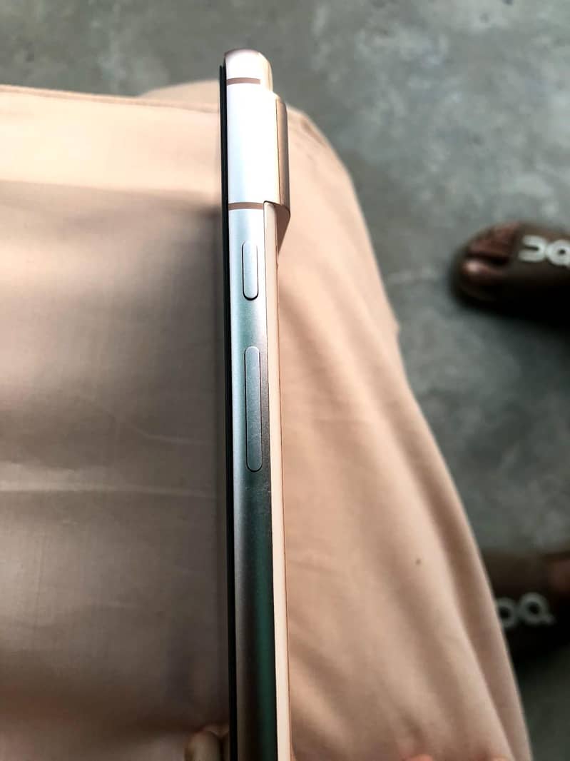 Google Pixel 8 0