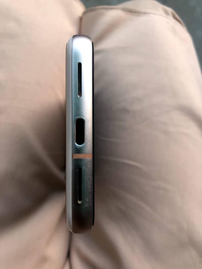Google Pixel 8 1