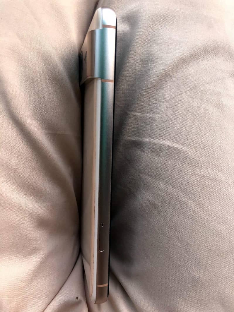 Google Pixel 8 5