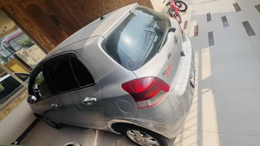 Toyota Vitz 2010 import 2013