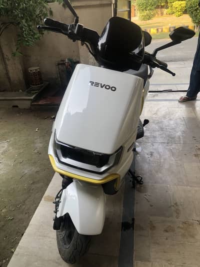 REVOO A12 LFP