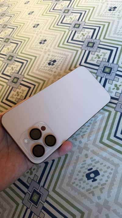 Apple iPhone 16 Pro Max HK