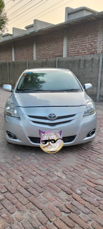 Toyota Belta 2006