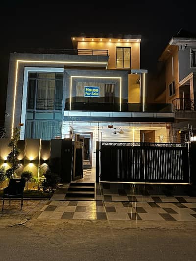 10 Marla Brand New Luxury House For Sale