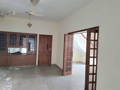 Investor Alert 622 Sq. Yards Old House for Sale in F-7, Islamabad Prime Location Near Jinnah Super | Excellent Redevelopment Opportunity