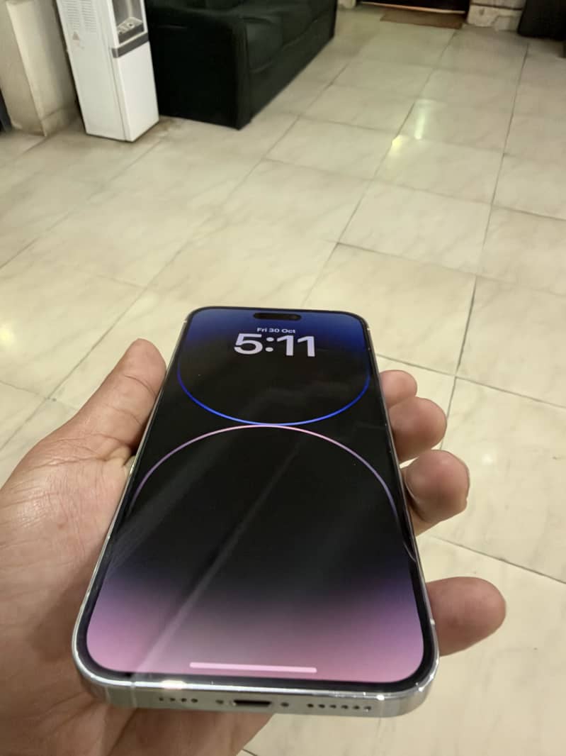 Apple iPhone 14 Pro Max 6