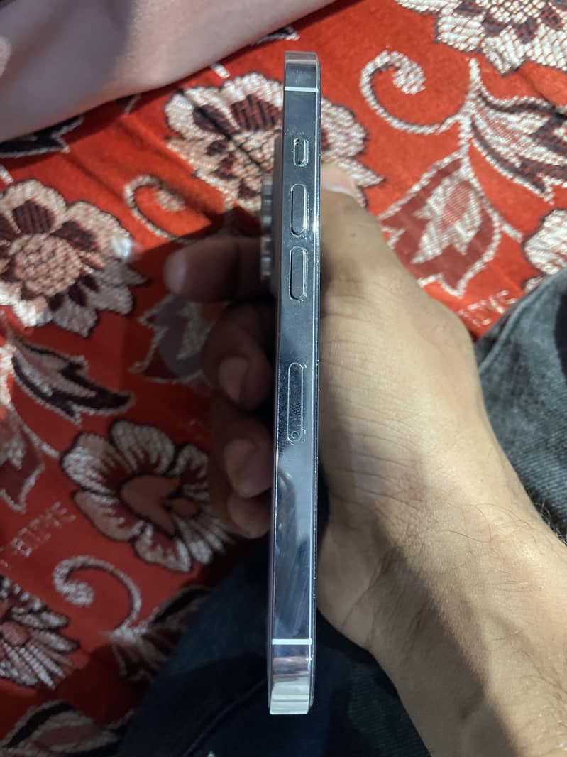 Apple iPhone 14 Pro 5