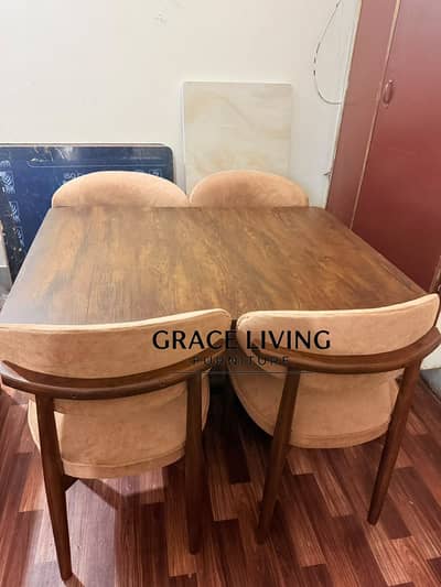 Brand new 4seater dinng table