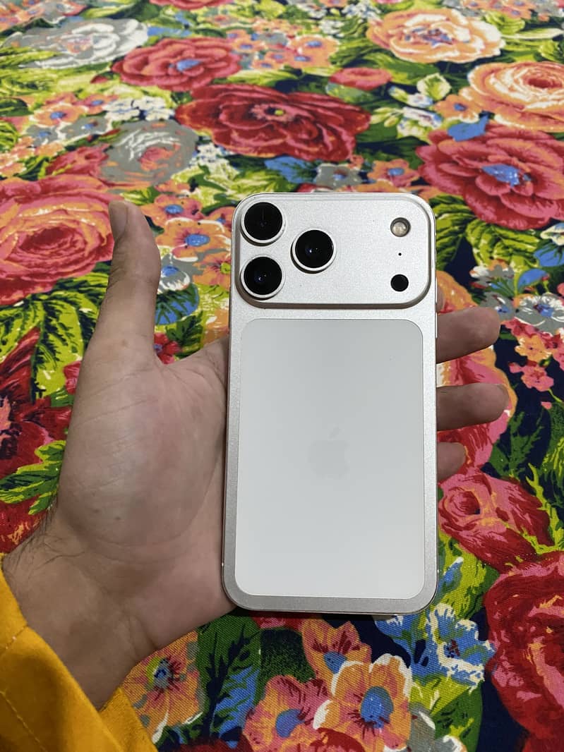 Apple iPhone XR 6