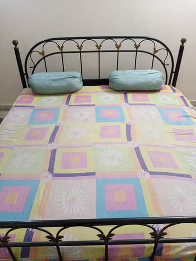King size Iron bed with mattress