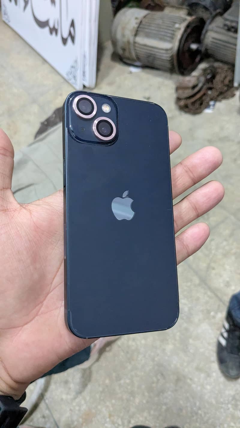 Apple iPhone 13 1