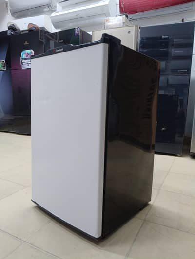 Dawlance Room size fridge Genuine condition (0321/0807777)
