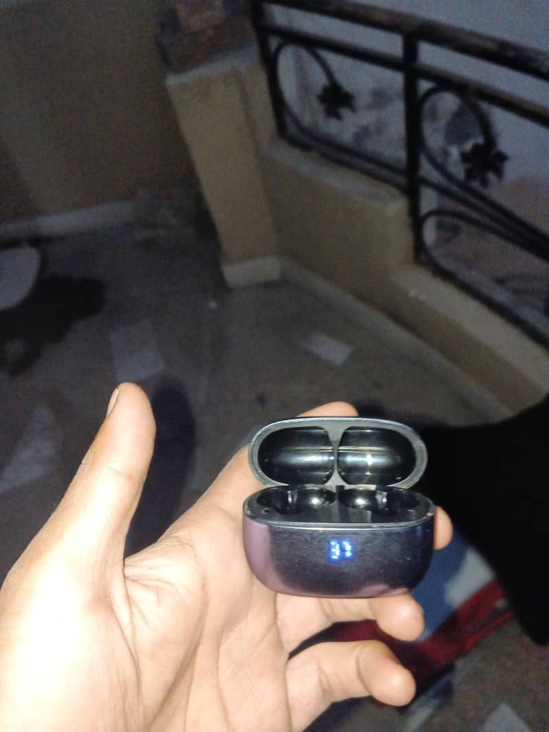 air buds 1