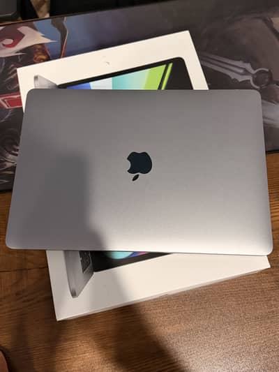 MacBook Pro M1 2020 13" 8GB 256GB Touch Bar With Complete Box