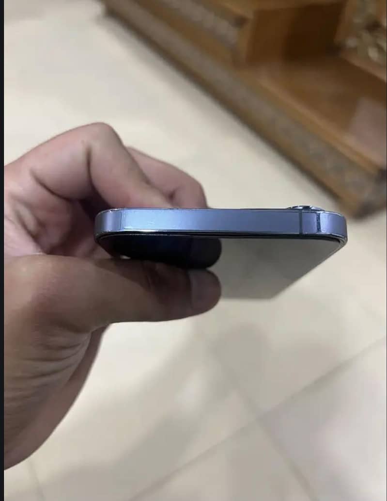 Apple iPhone 13 Pro Max 0