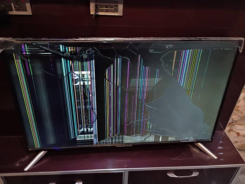 LED TV ANDROID Panel Broke 1