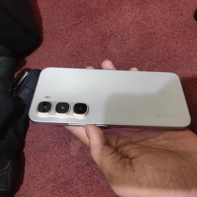 Infinix Hot 60 Pro num 03187807774