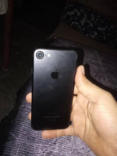 Apple iPhone 7