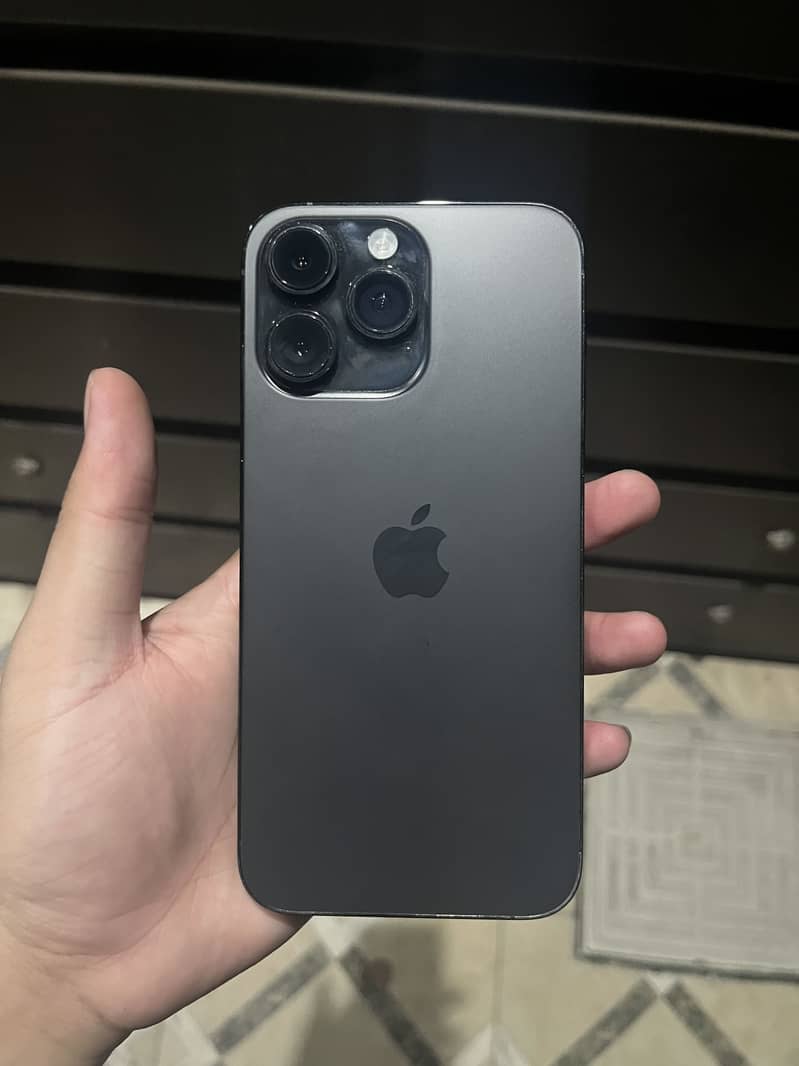 Apple iPhone 14 Pro Max 0