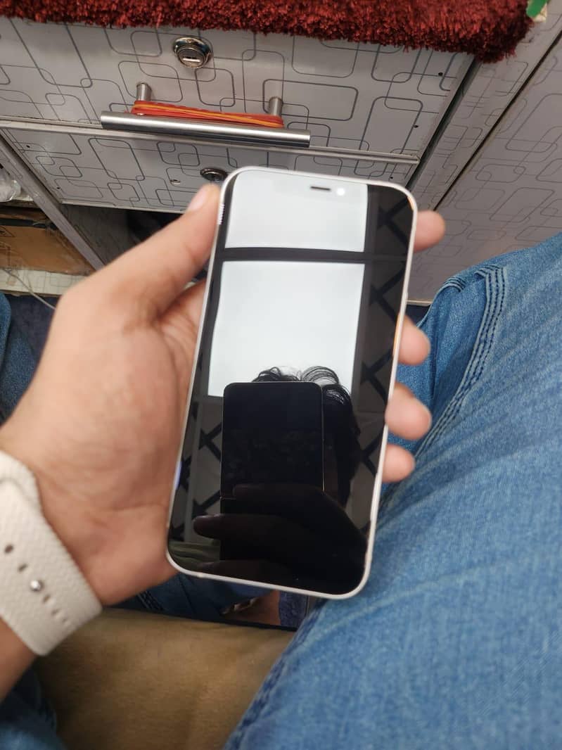 Apple iPhone 12 5