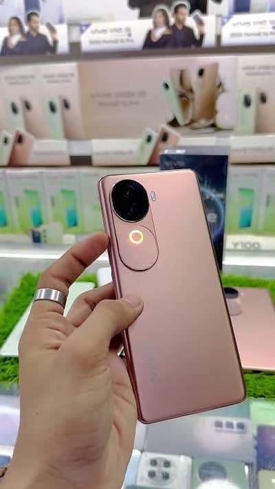 Vivo V40e