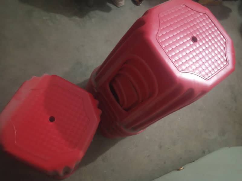 Table and stool set (2) 2