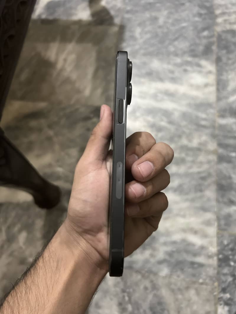 Apple iPhone 14 Pro Max 4