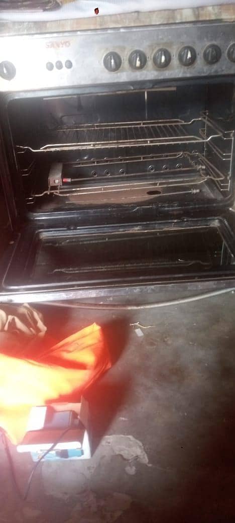 Gass Oven 7