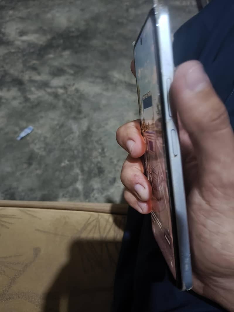 Realme C71 0