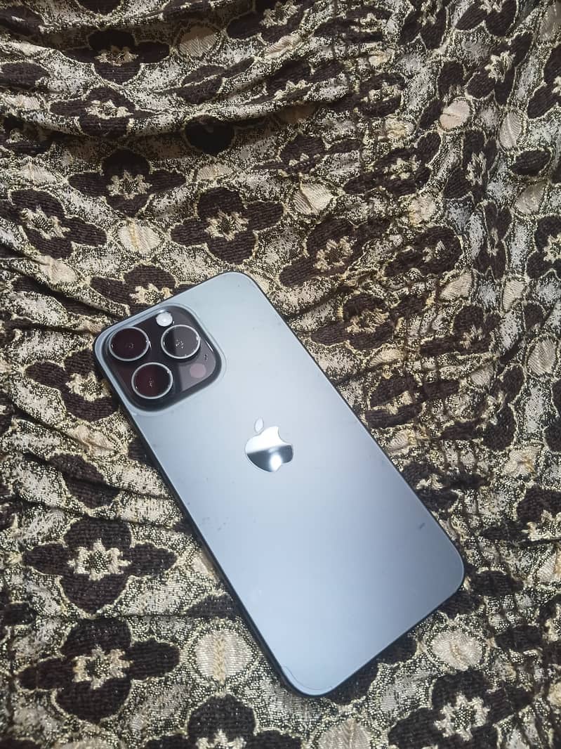 Apple iPhone 15 Pro Max jv 2