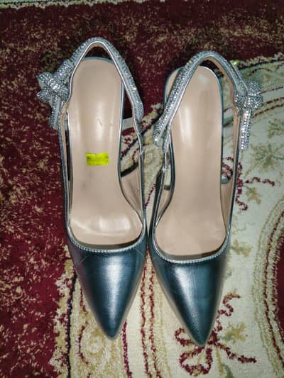 silver gray heels full new