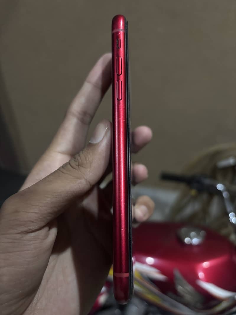 Apple iPhone XR 1
