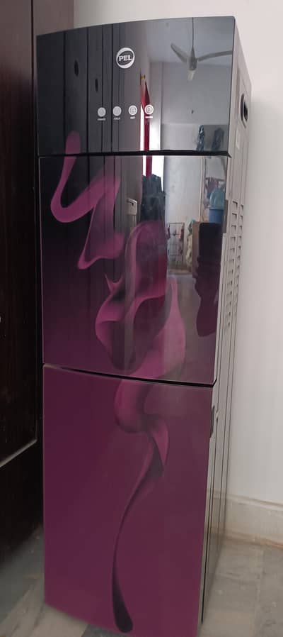 PEL dispenser good condition